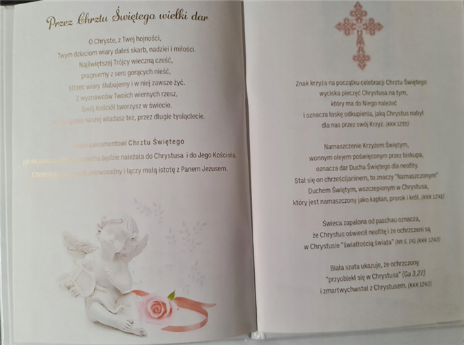 książeczka na Chrzest Święty, pamiątka na Chrzest 14,5 cm *20,5 cm  17368640871