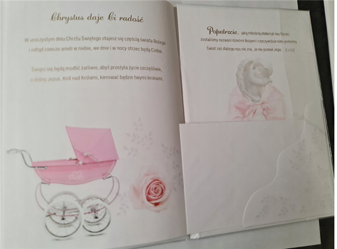 książeczka na Chrzest Święty, pamiątka na Chrzest 14,5 cm *20,5 cm  17368640871