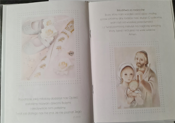 książeczka na Chrzest Święty, pamiątka na Chrzest   14,5 cm *20,5 cm 17368637255