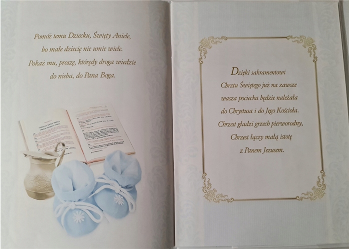 książeczka na Chrzest Święty, pamiątka na Chrzest  14,5 cm *20,5 cm 17368635595