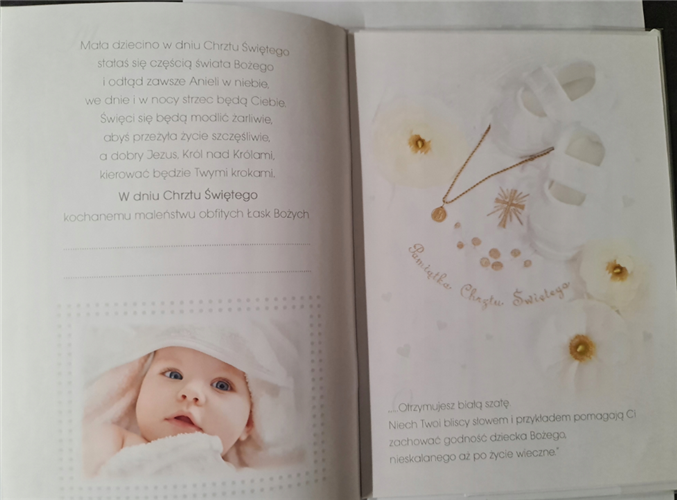 książeczka na Chrzest Święty, pamiątka na Chrzest 14,5 cm *20,5 cm 17368634285