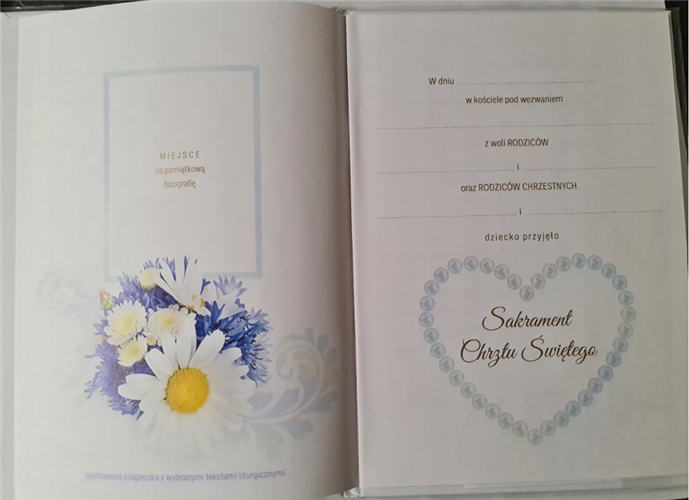 książeczka na Chrzest Święty, pamiątka na Chrzest 14,5 cm *20,5 cm 16897832039