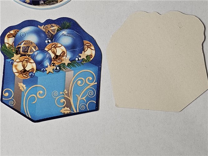 zawieszki przywieszki bileciki na paczki  7,5 x 9 cm 14825298815