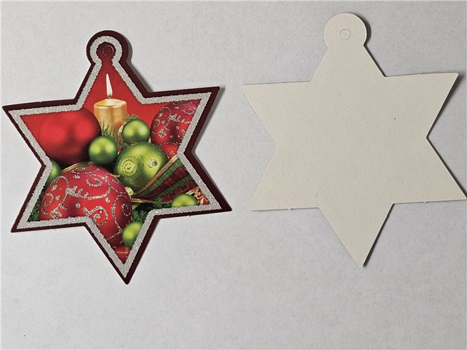Zawieszki bileciki wzór Gwiazdka 7,5 x 9 cm na paczki
